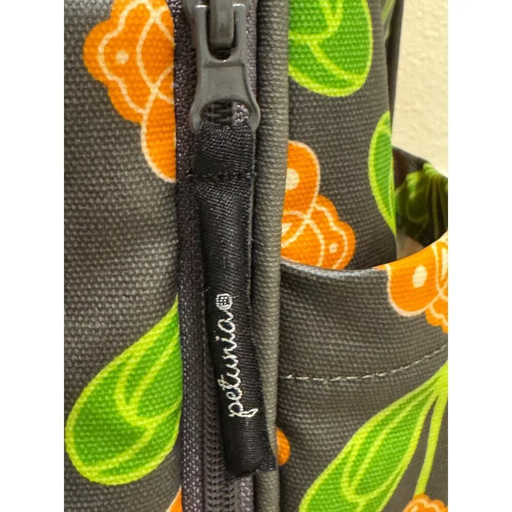 Petunia‎ Pickle Bottom Boxy Backpack Convertible Diaper Bag Floral Print Baby